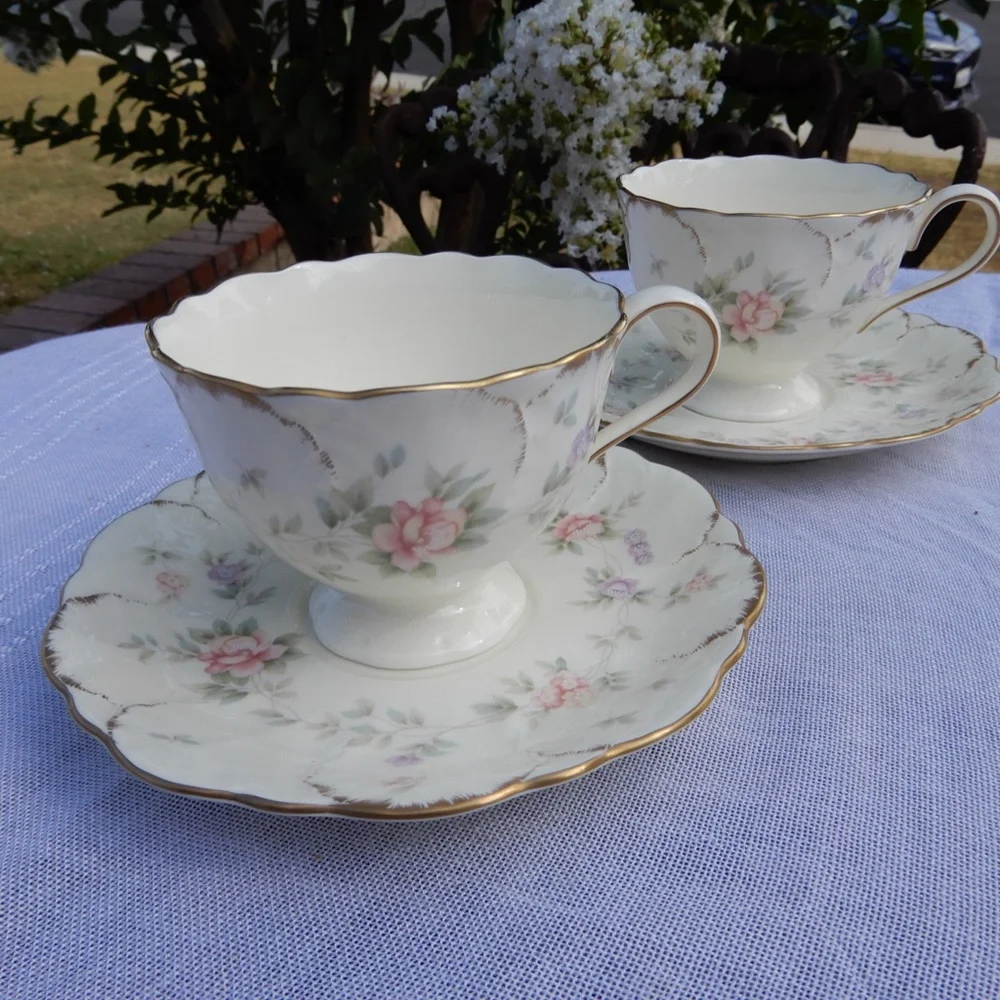 VTG Floral Tea Cup & Saucer Set x2 - Picture 5 of 6